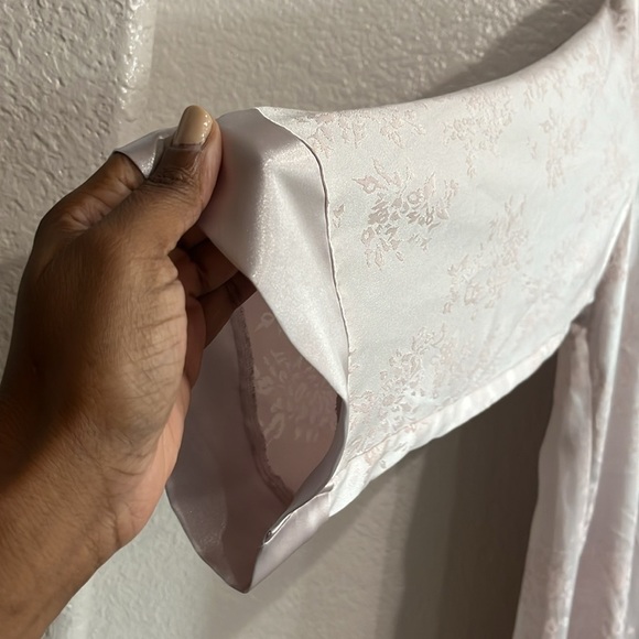 Vintage Halston Night Robe Gray Pink Floral print Side Split Size Medium - Picture 6 of 8